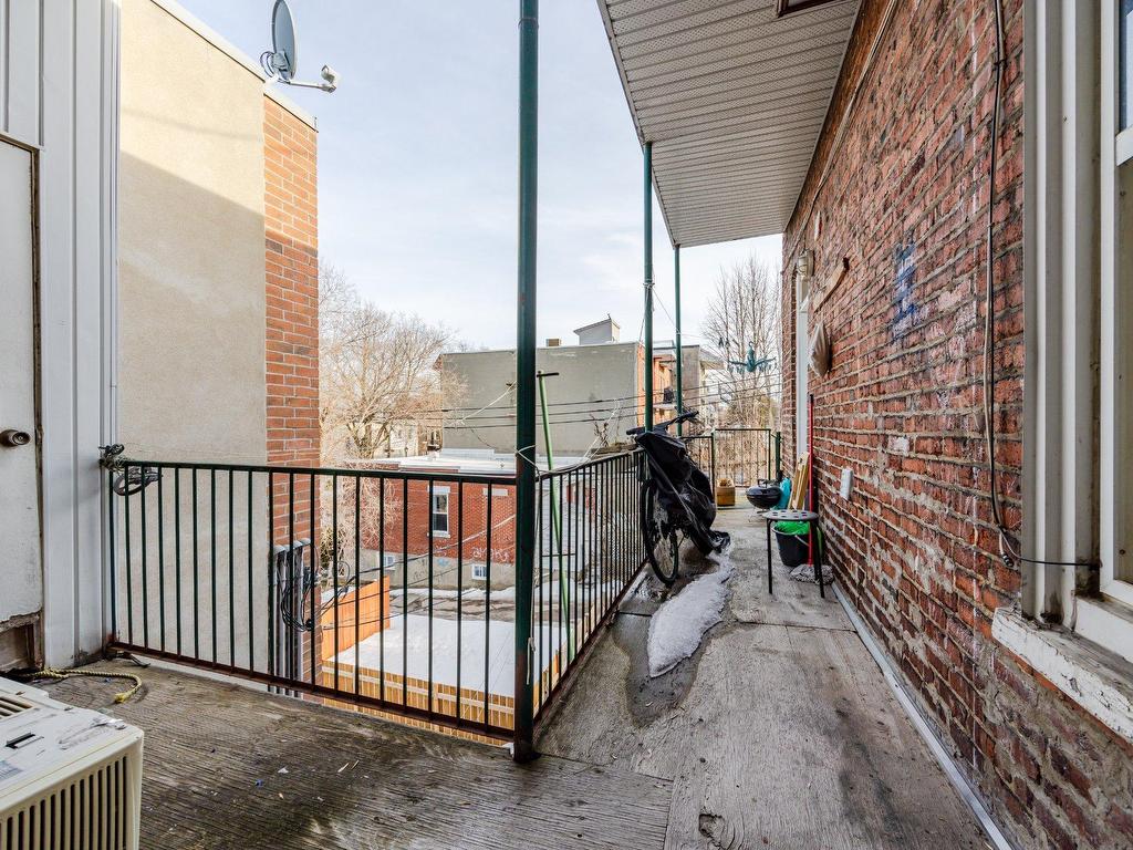 









2816

 - 2824


Rue Jacques-Hertel

,
Montréal (Le Sud-Ouest),




QC
H4E1S7

