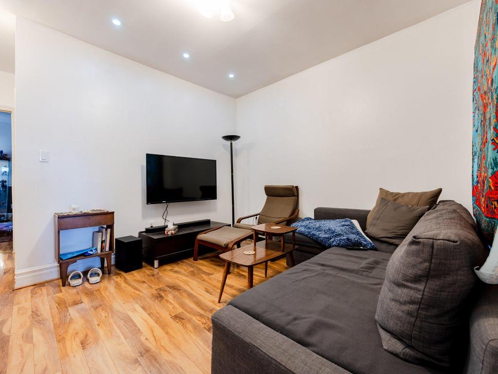 









2816

 - 2824


Rue Jacques-Hertel

,
Montréal (Le Sud-Ouest),




QC
H4E1S7

