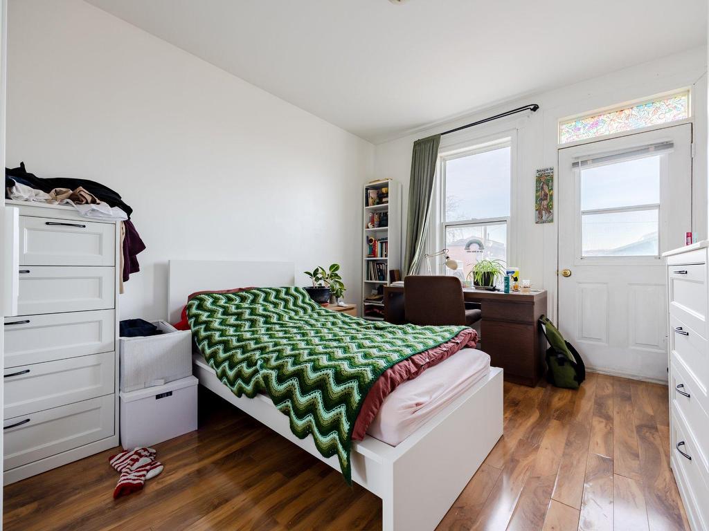 









2816

 - 2824


Rue Jacques-Hertel

,
Montréal (Le Sud-Ouest),




QC
H4E1S7

