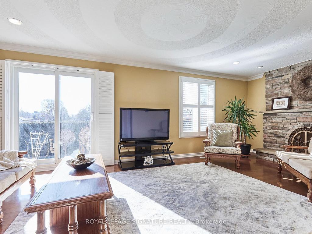 









88


Gooderham

Drive,
Toronto,




ON
M1R 3G7

