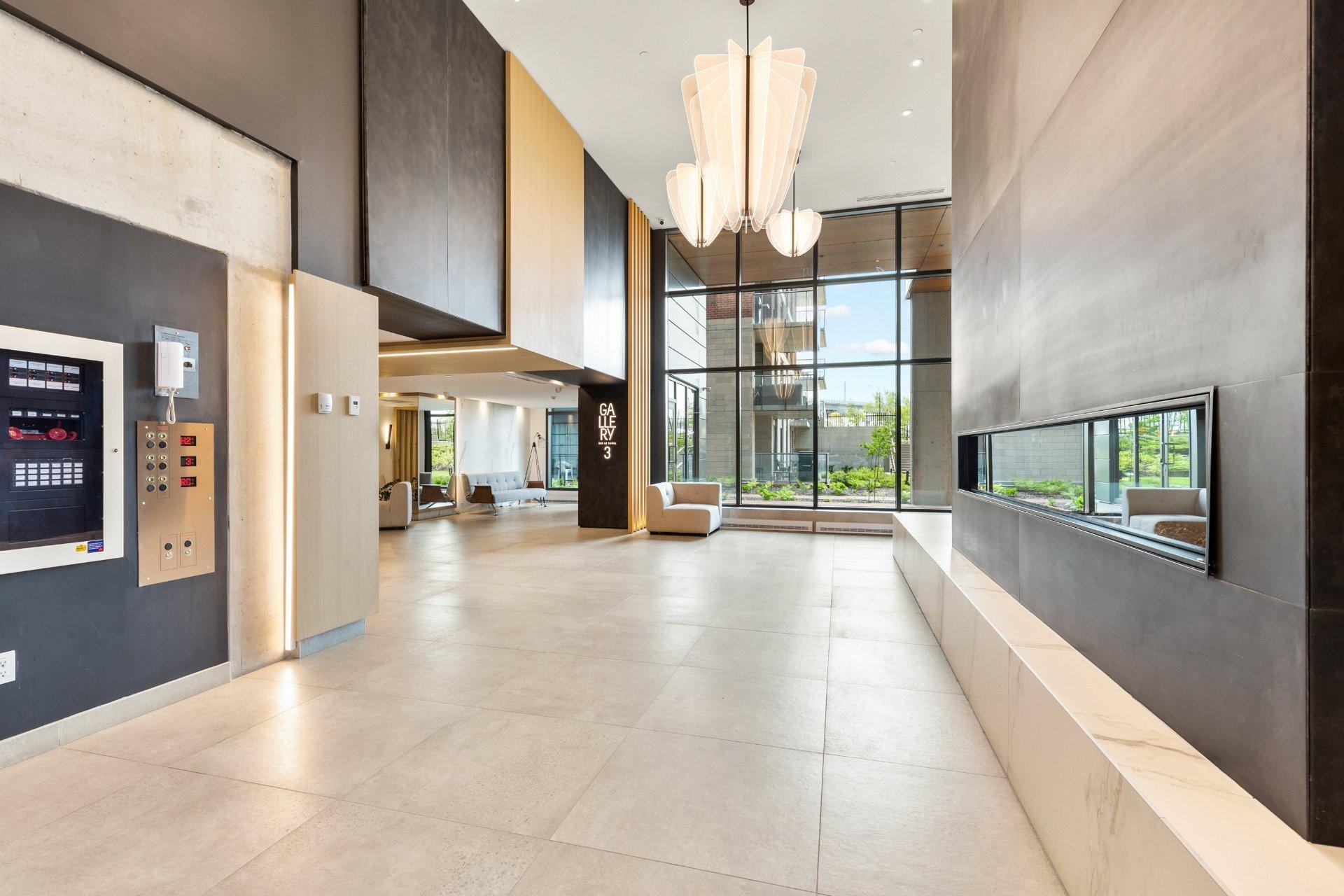 









1320


Rue Olier

, 904,
Montréal (Le Sud-Ouest),




QC
H3C0Y8

