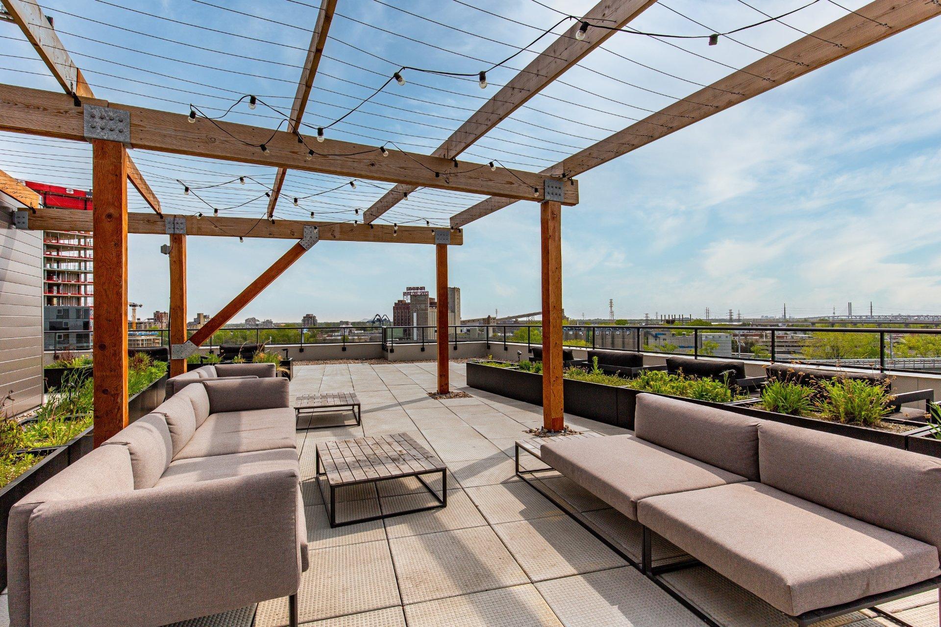 









1320


Rue Olier

, 904,
Montréal (Le Sud-Ouest),




QC
H3C0Y8

