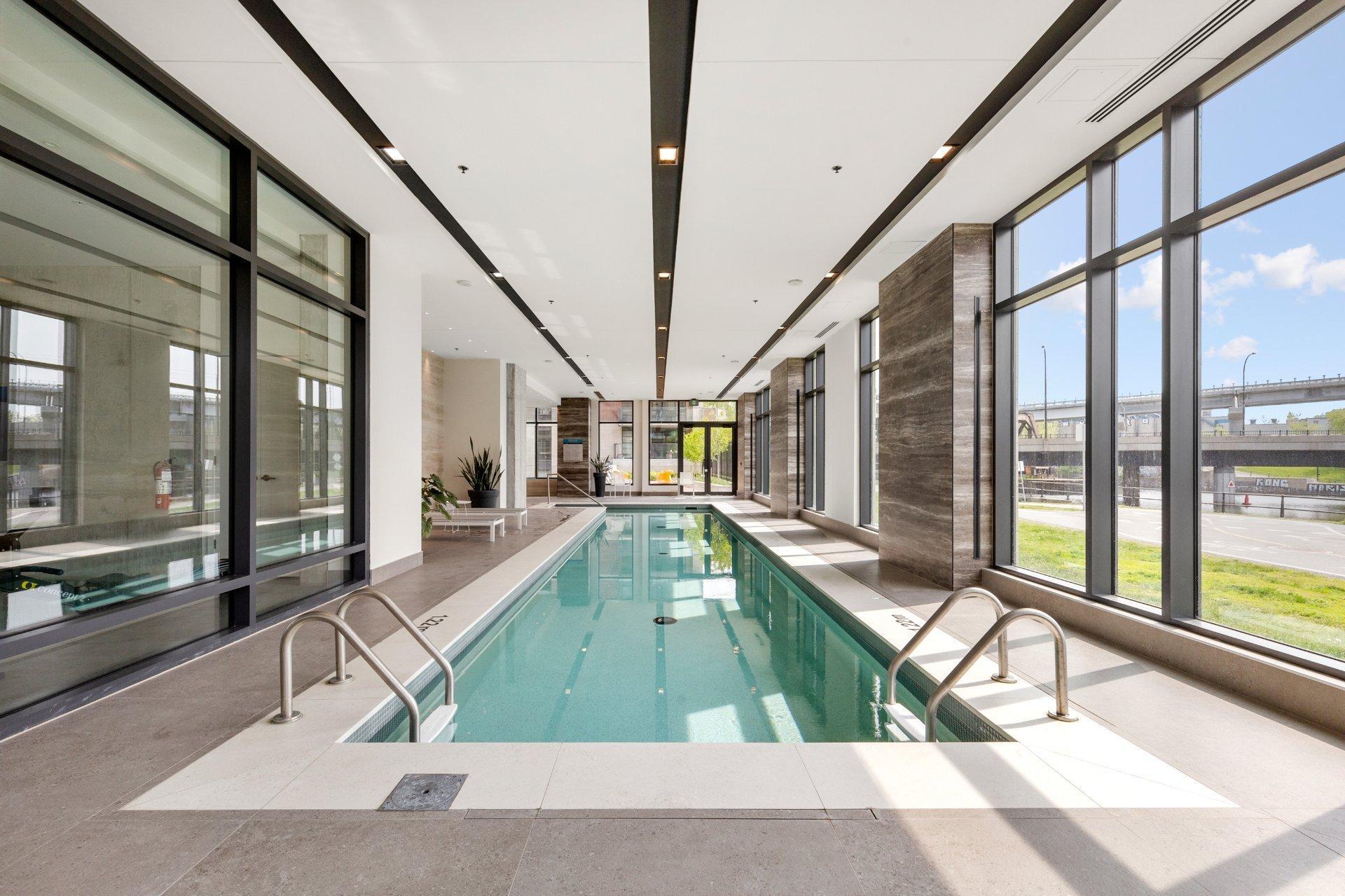 









1320


Rue Olier

, 904,
Montréal (Le Sud-Ouest),




QC
H3C0Y8

