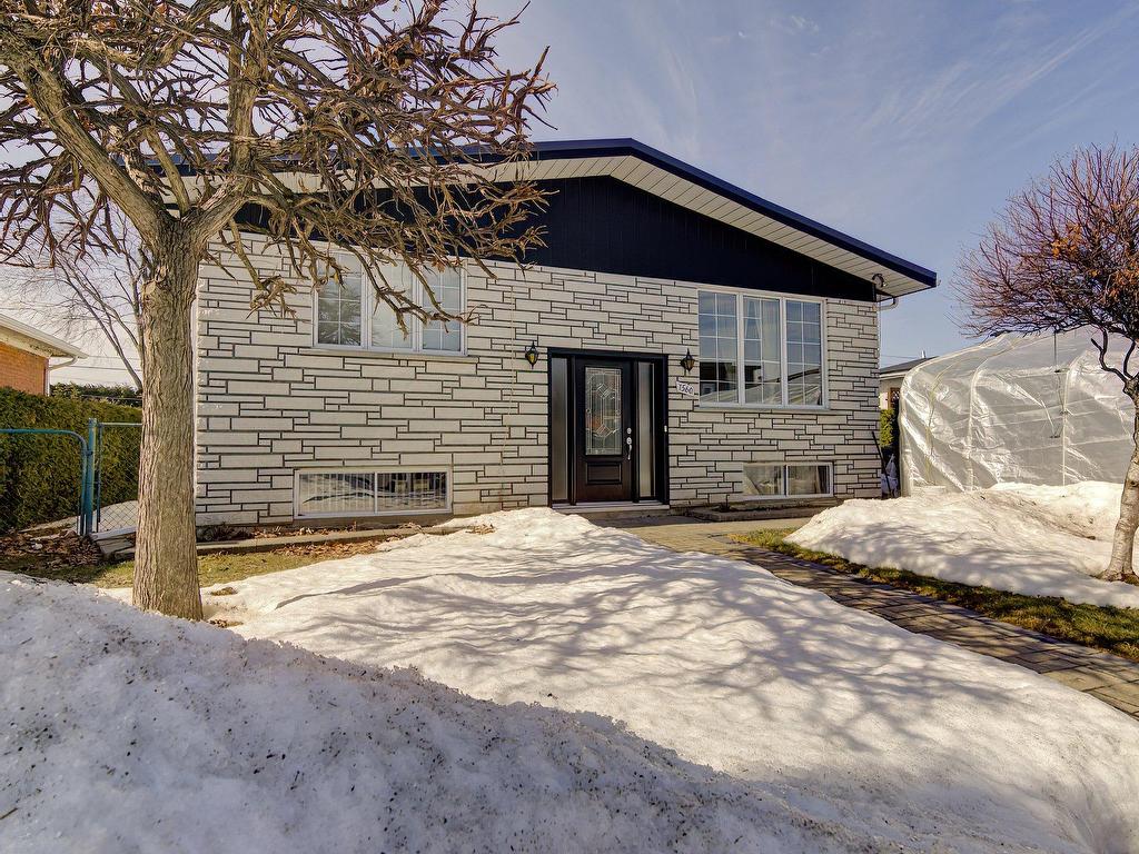 









1560


Rue Trépanier

,
Laval (Chomedey),




QC
H7W3G7

