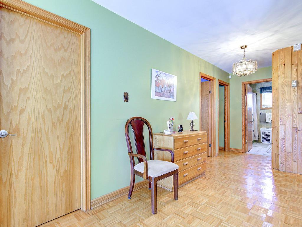 









1560


Rue Trépanier

,
Laval (Chomedey),




QC
H7W3G7

