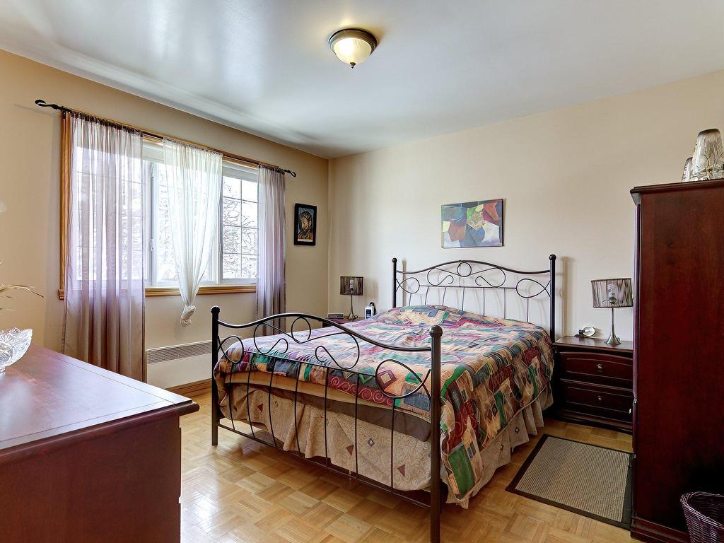 









1560


Rue Trépanier

,
Laval (Chomedey),




QC
H7W3G7


