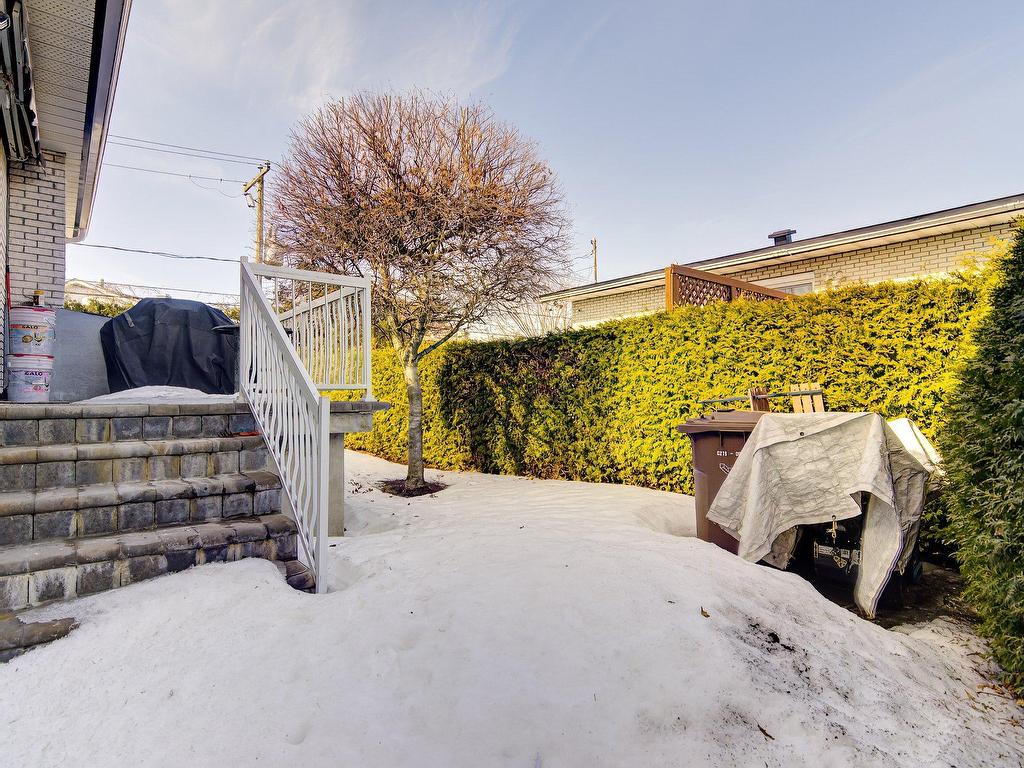 









1560


Rue Trépanier

,
Laval (Chomedey),




QC
H7W3G7

