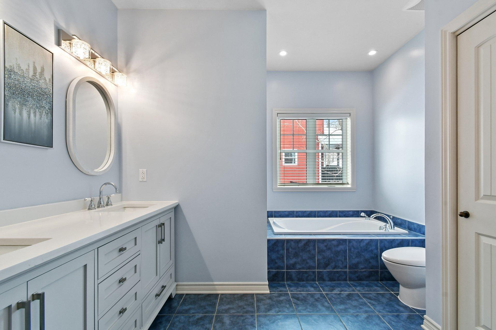 









381


Rue des Eaux-Vives

,
Saint-Jérôme,




QC
J7Y4N6

