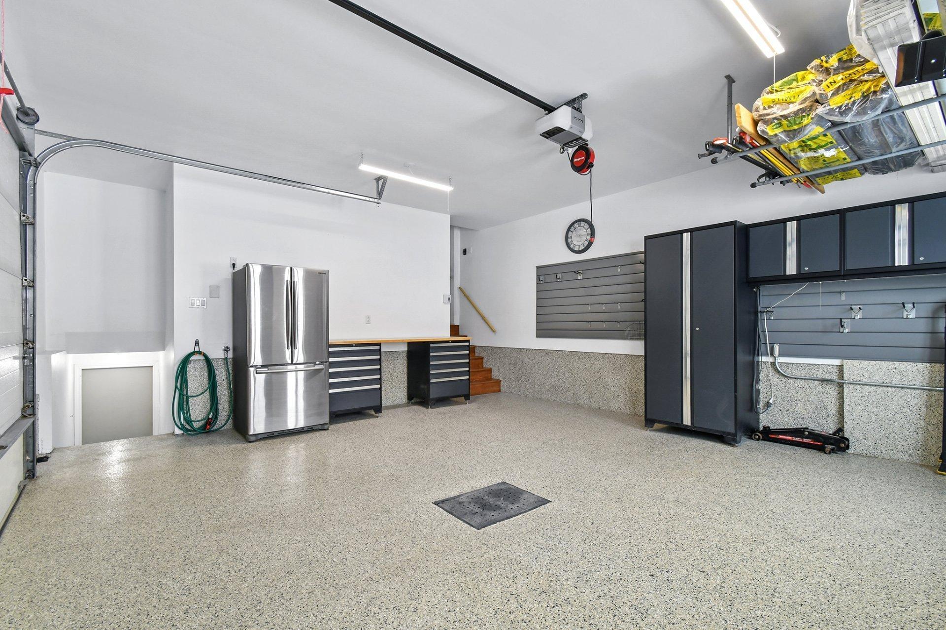 









381


Rue des Eaux-Vives

,
Saint-Jérôme,




QC
J7Y4N6

