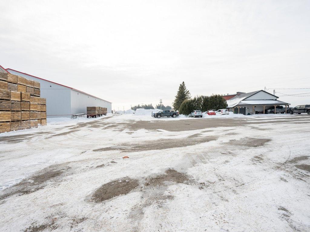 









770


Ch. du Ruisseau-St-Jean N.

,
Saint-Roch-de-l'Achigan,







QC
J0K3H0


