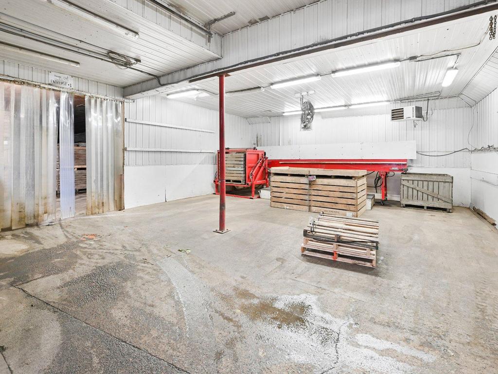 









770


Ch. du Ruisseau-St-Jean N.

,
Saint-Roch-de-l'Achigan,







QC
J0K3H0

