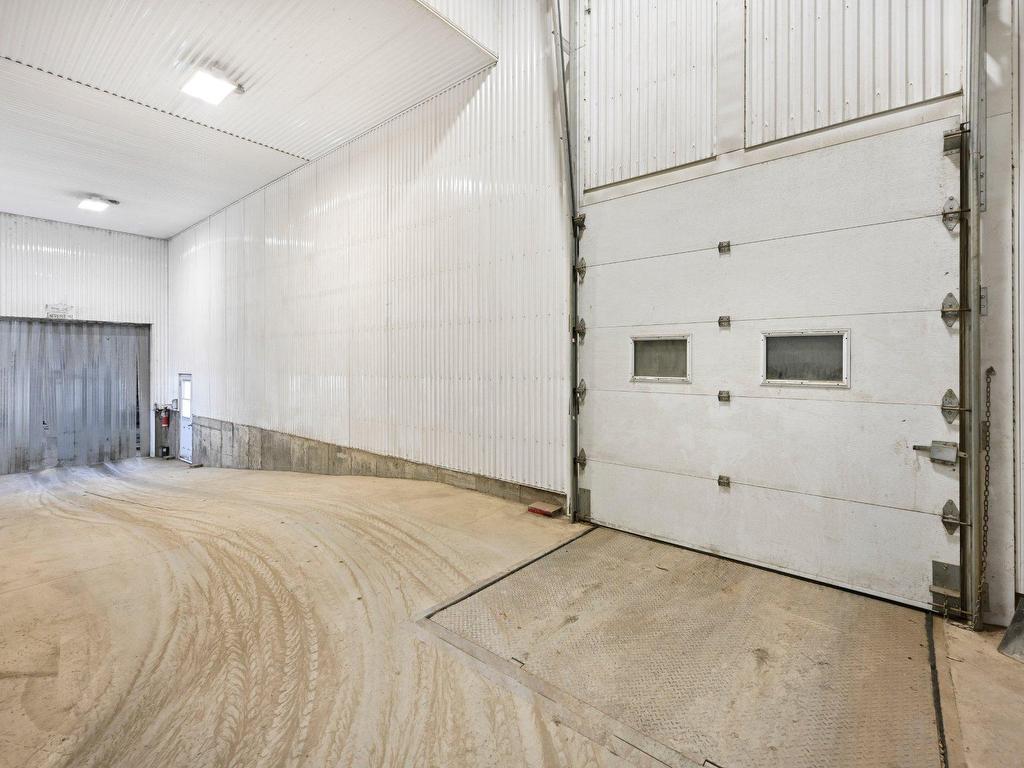 









770


Ch. du Ruisseau-St-Jean N.

,
Saint-Roch-de-l'Achigan,







QC
J0K3H0

