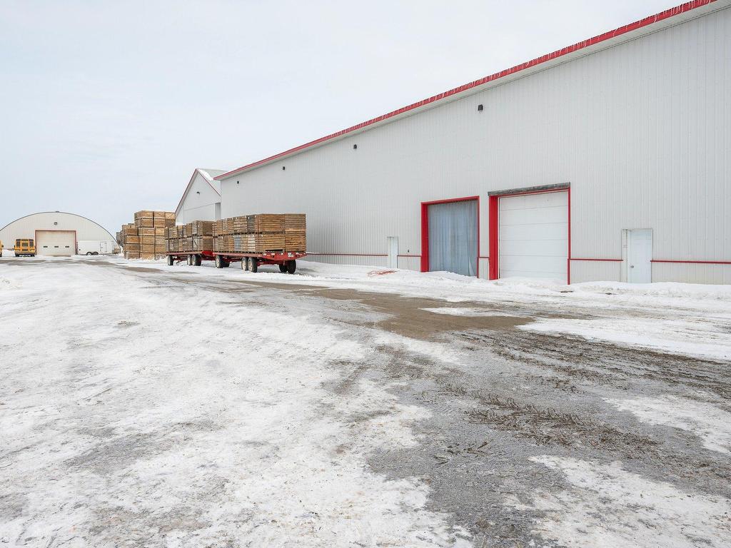 









770


Ch. du Ruisseau-St-Jean N.

,
Saint-Roch-de-l'Achigan,







QC
J0K3H0

