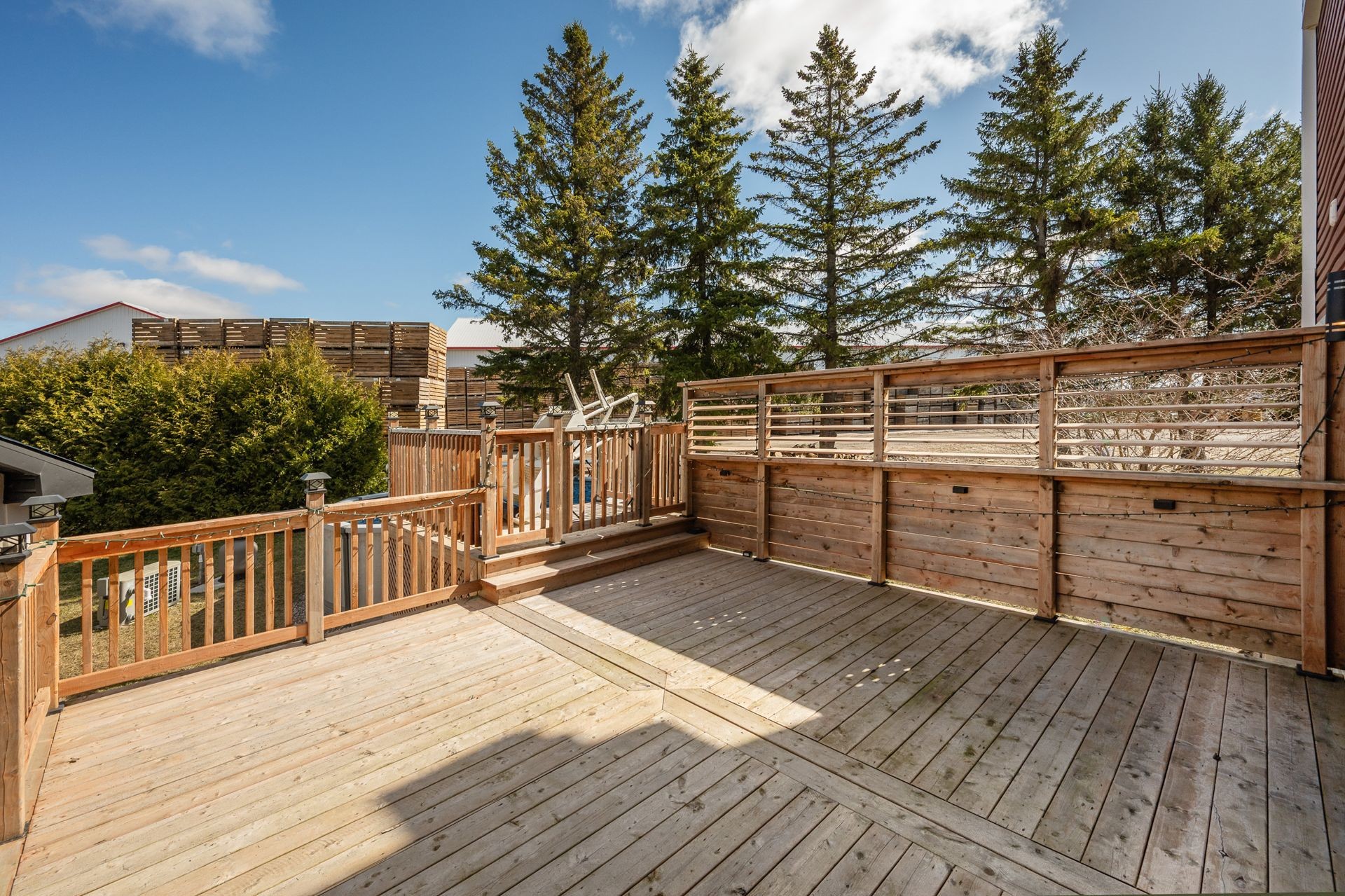 









770


Ch. du Ruisseau-St-Jean N.

,
Saint-Roch-de-l'Achigan,







QC
J0K3H0

