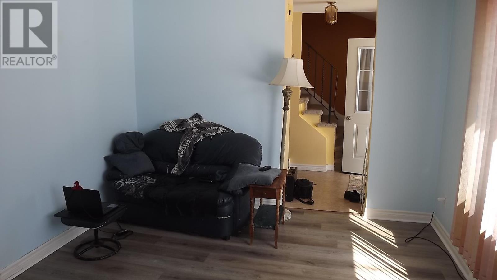 












33B London CRES

,
Elliot Lake,




Ontario
P5A2P7

