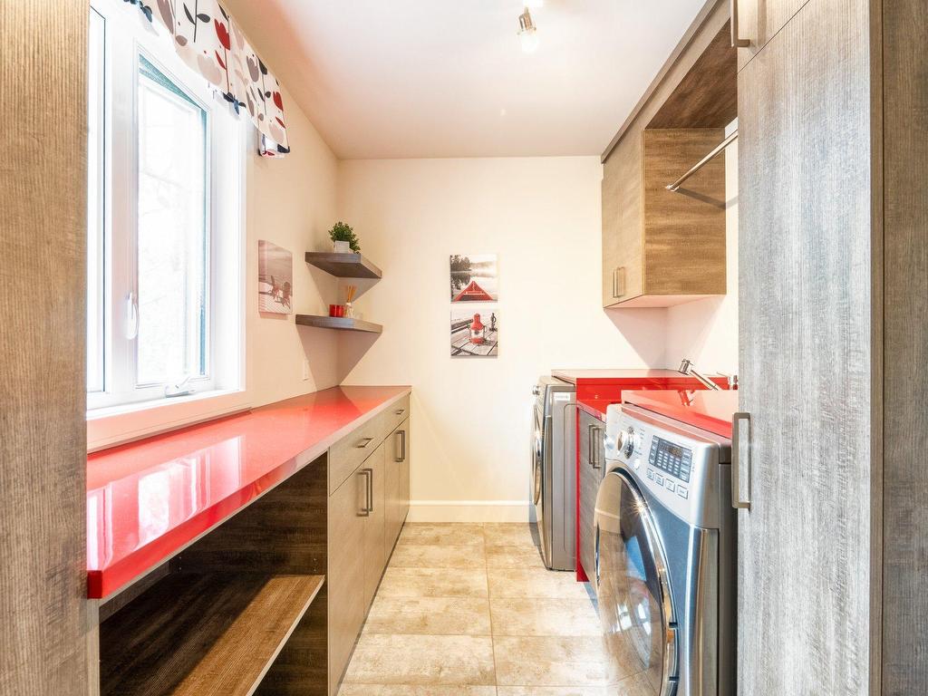 









1881


Rue de Toulouse

,
Sherbrooke (Les Nations),




QC
J1J3Z1

