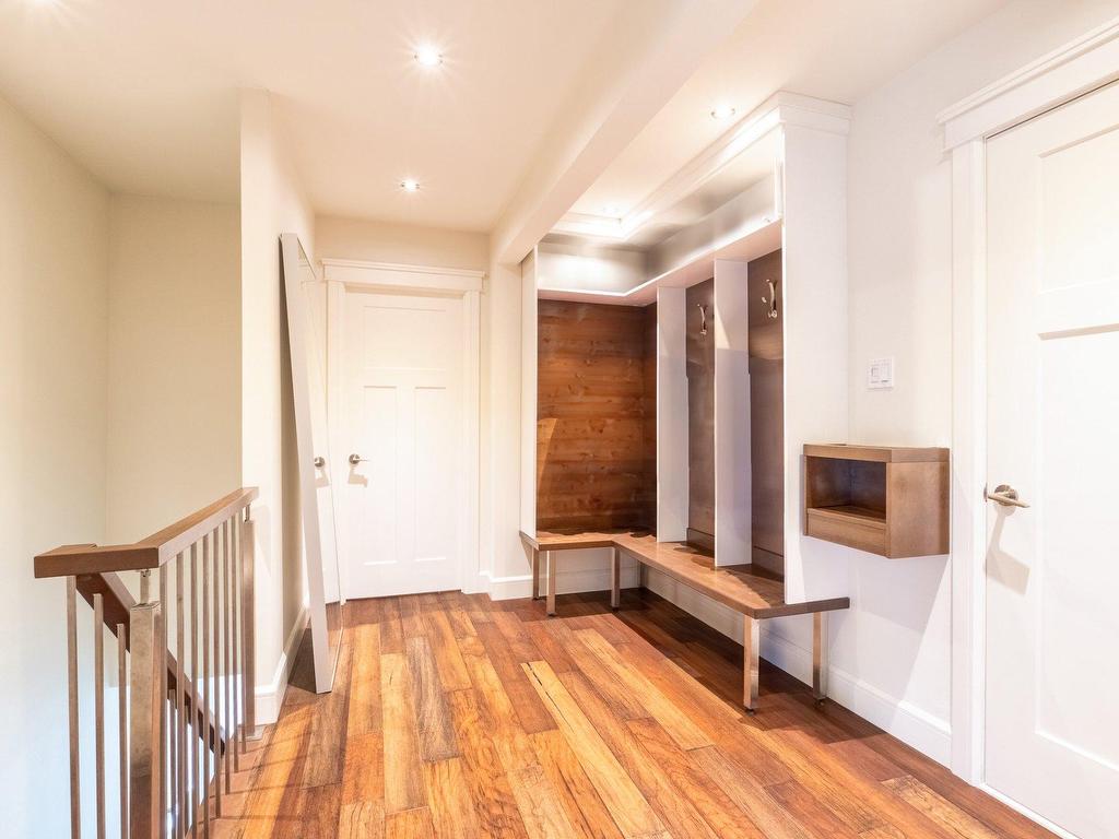 









1881


Rue de Toulouse

,
Sherbrooke (Les Nations),




QC
J1J3Z1

