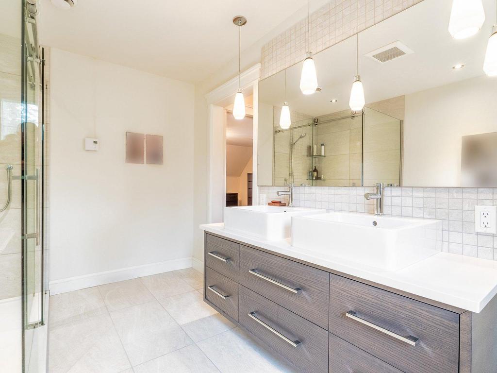 









1881


Rue de Toulouse

,
Sherbrooke (Les Nations),




QC
J1J3Z1

