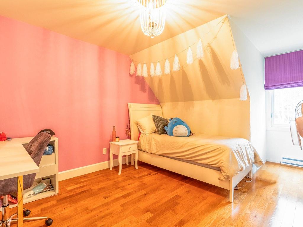 









1881


Rue de Toulouse

,
Sherbrooke (Les Nations),




QC
J1J3Z1

