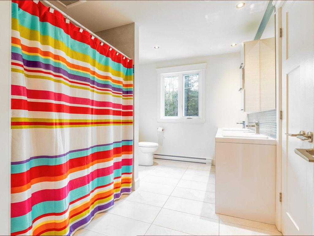 









1881


Rue de Toulouse

,
Sherbrooke (Les Nations),




QC
J1J3Z1

