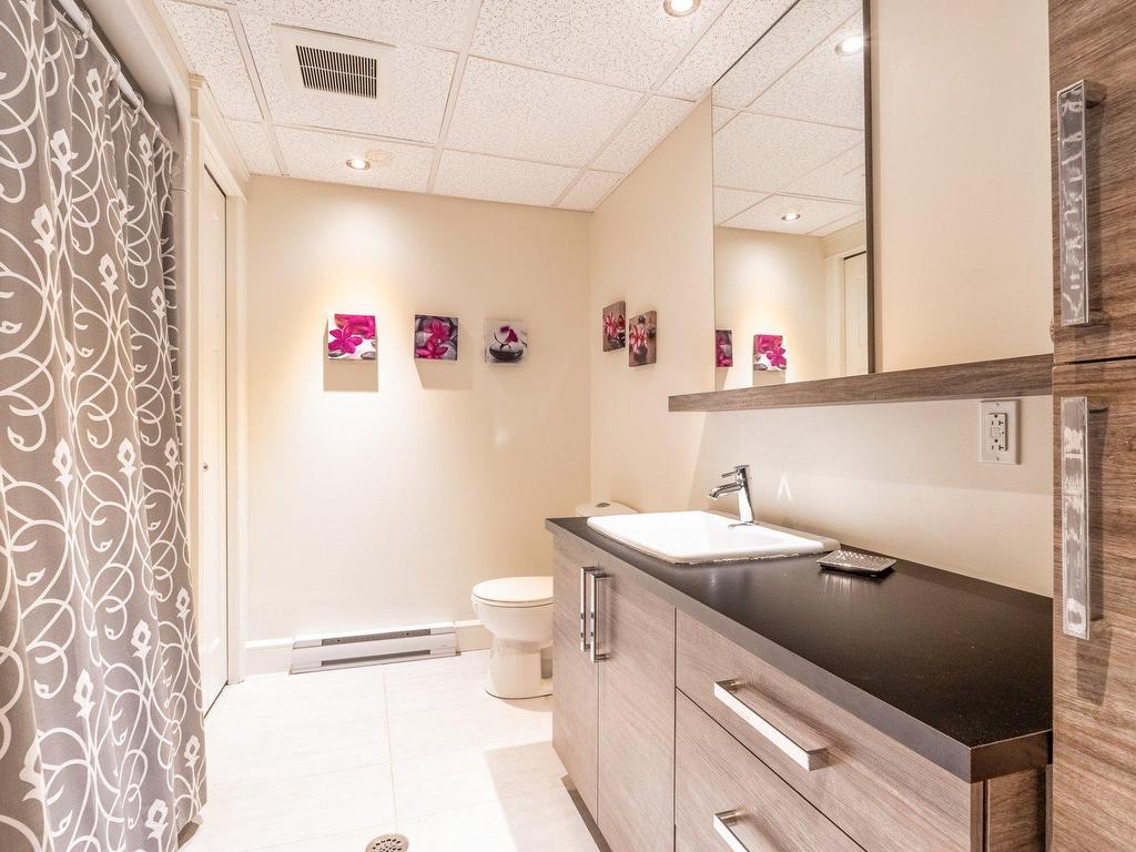 









1881


Rue de Toulouse

,
Sherbrooke (Les Nations),




QC
J1J3Z1


