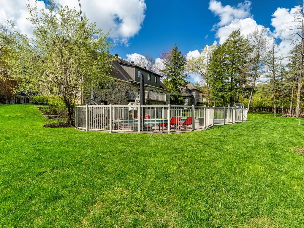 









1881


Rue de Toulouse

,
Sherbrooke (Les Nations),




QC
J1J3Z1

