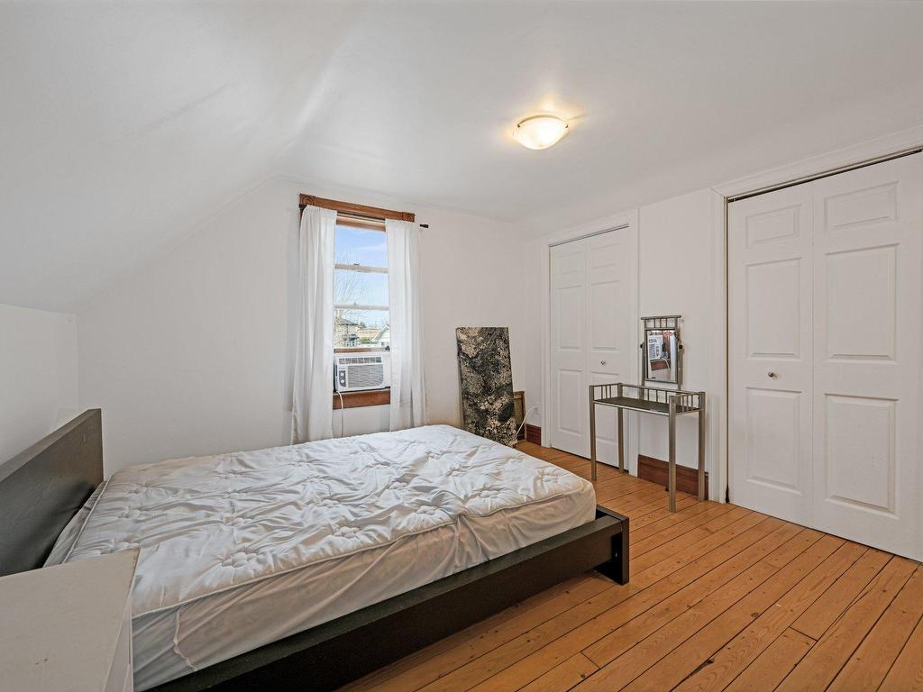 









420

 - 422


Rue Jacques-Cartier S.

,
Saint-Jean-sur-Richelieu,




QC
J3B4K4

