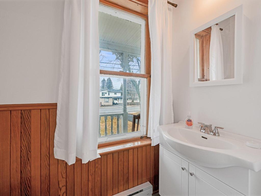 









420

 - 422


Rue Jacques-Cartier S.

,
Saint-Jean-sur-Richelieu,




QC
J3B4K4

