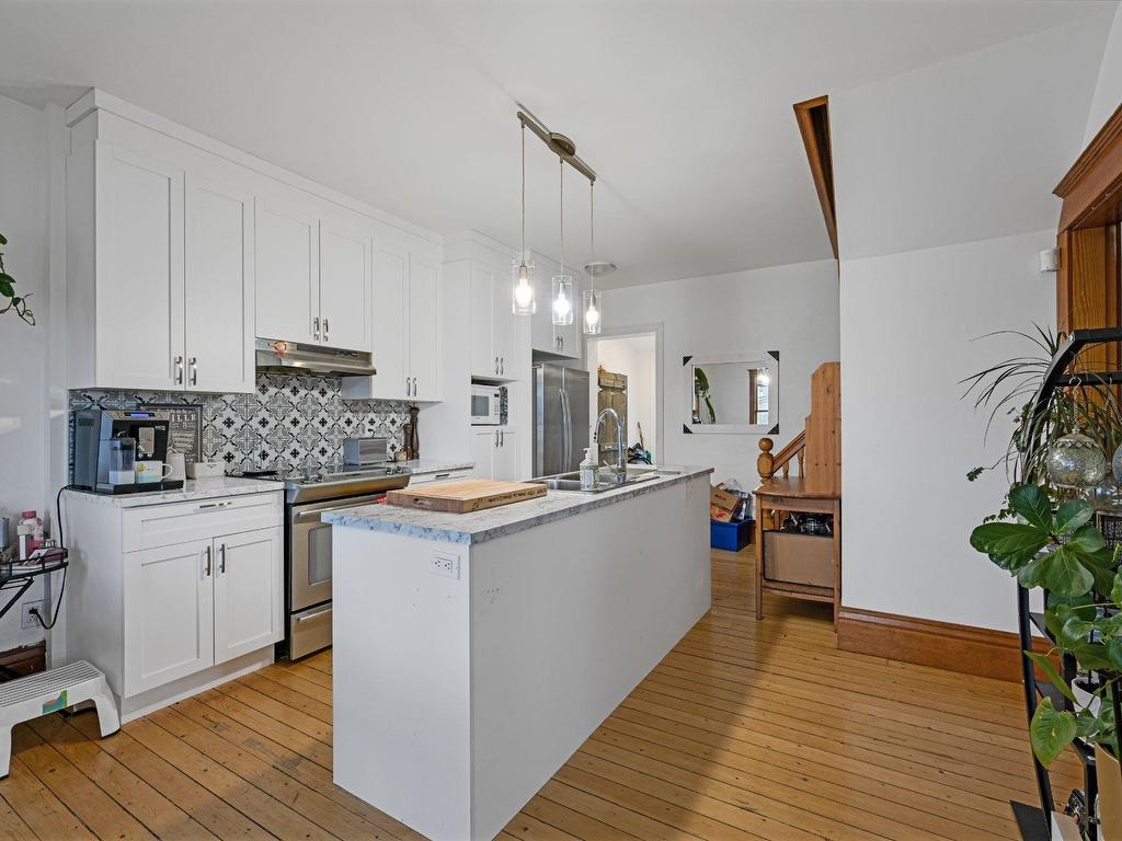 









420

 - 422


Rue Jacques-Cartier S.

,
Saint-Jean-sur-Richelieu,




QC
J3B4K4

