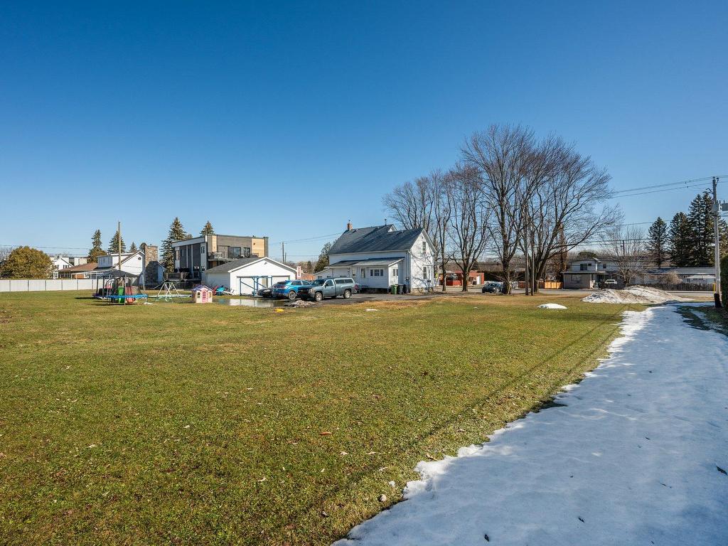 









420

 - 422


Rue Jacques-Cartier S.

,
Saint-Jean-sur-Richelieu,




QC
J3B4K4


