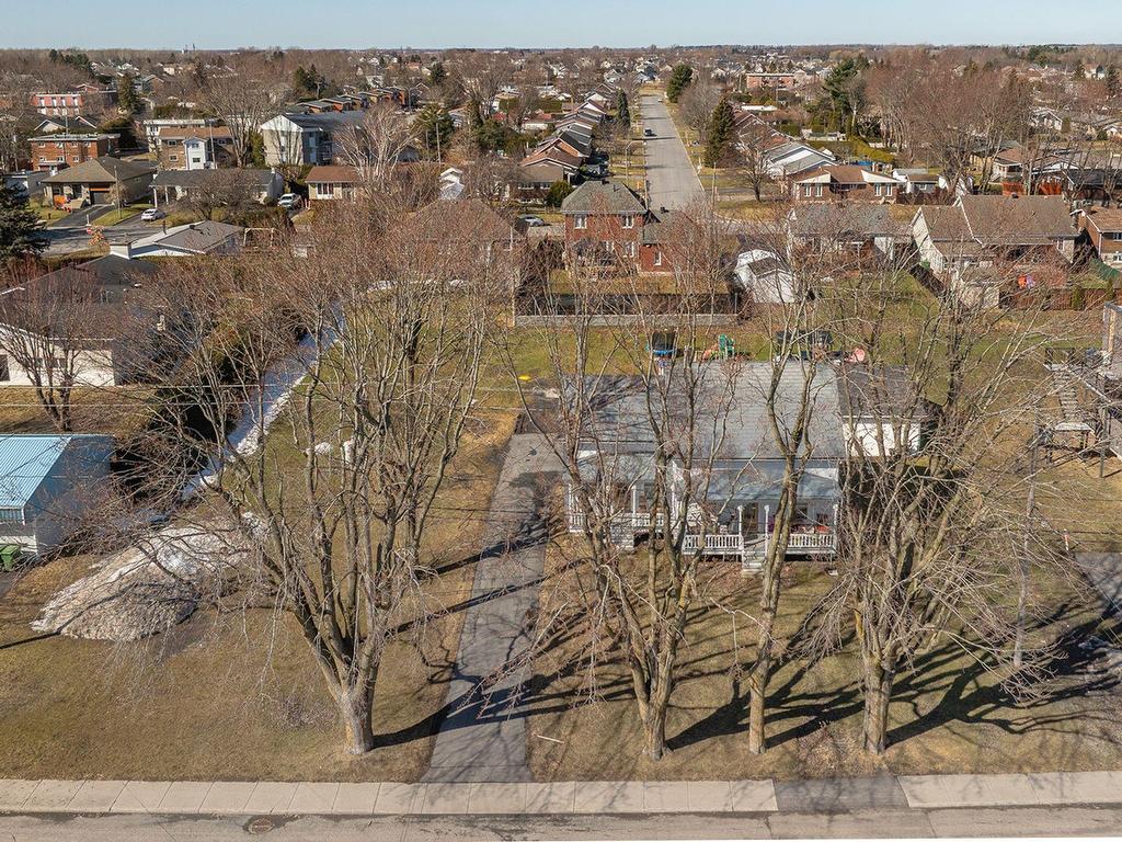 









420

 - 422


Rue Jacques-Cartier S.

,
Saint-Jean-sur-Richelieu,




QC
J3B4K4

