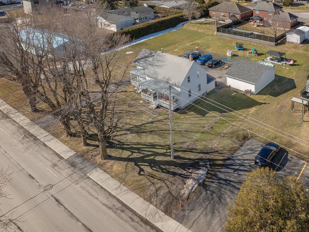 









420

 - 422


Rue Jacques-Cartier S.

,
Saint-Jean-sur-Richelieu,




QC
J3B4K4


