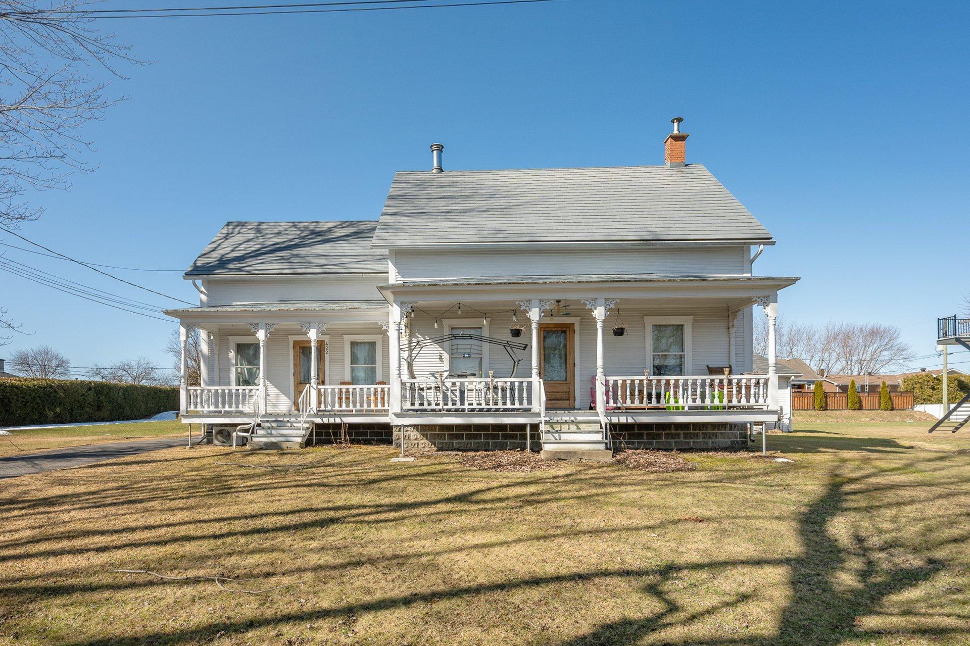 









420

 - 422


Rue Jacques-Cartier S.

,
Saint-Jean-sur-Richelieu,




QC
J3B4K4

