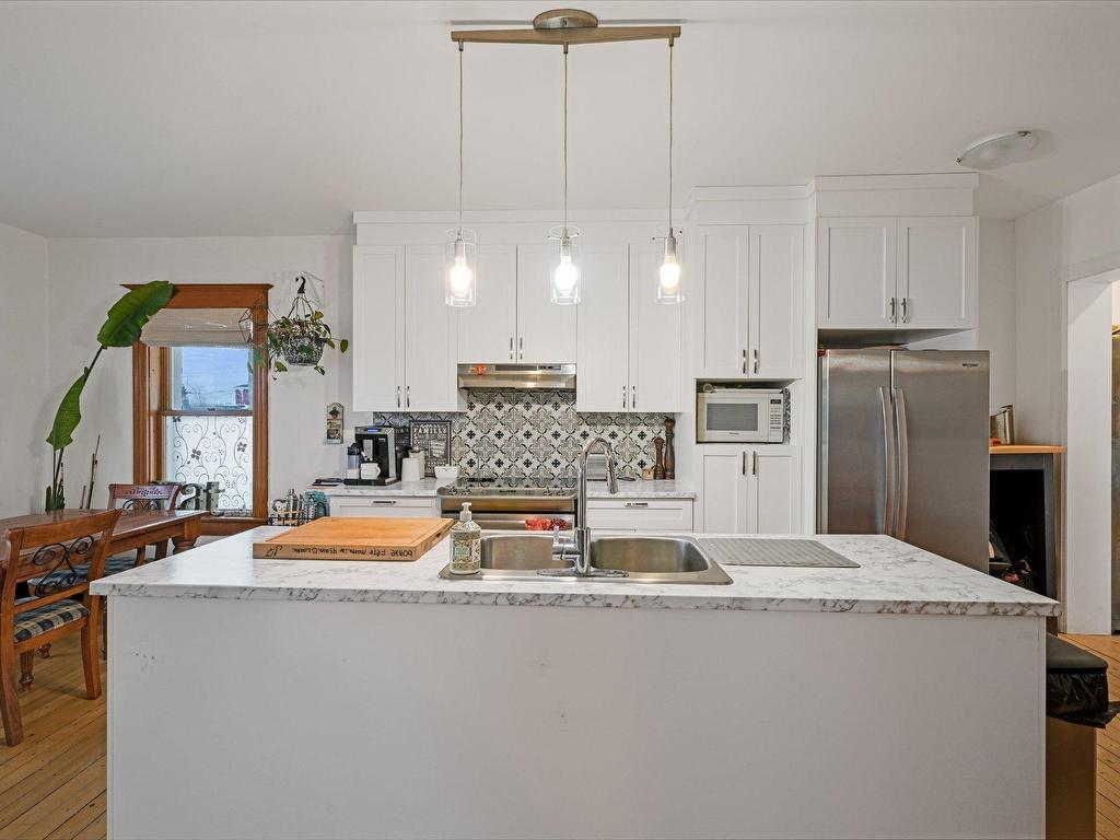 









420

 - 422


Rue Jacques-Cartier S.

,
Saint-Jean-sur-Richelieu,




QC
J3B4K4

