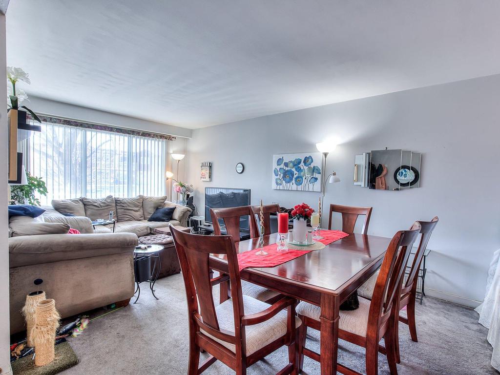 









1329

 - 1331


100e Avenue

,
Laval (Chomedey),




QC
H7W4A4

