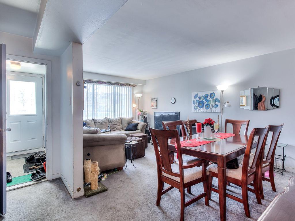 









1329

 - 1331


100e Avenue

,
Laval (Chomedey),




QC
H7W4A4

