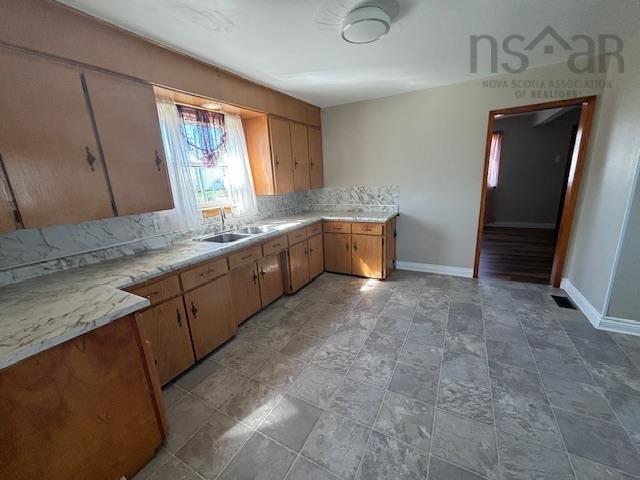 












342 Twelfth Street

,
New Waterford,




NS
B1H 4A3

