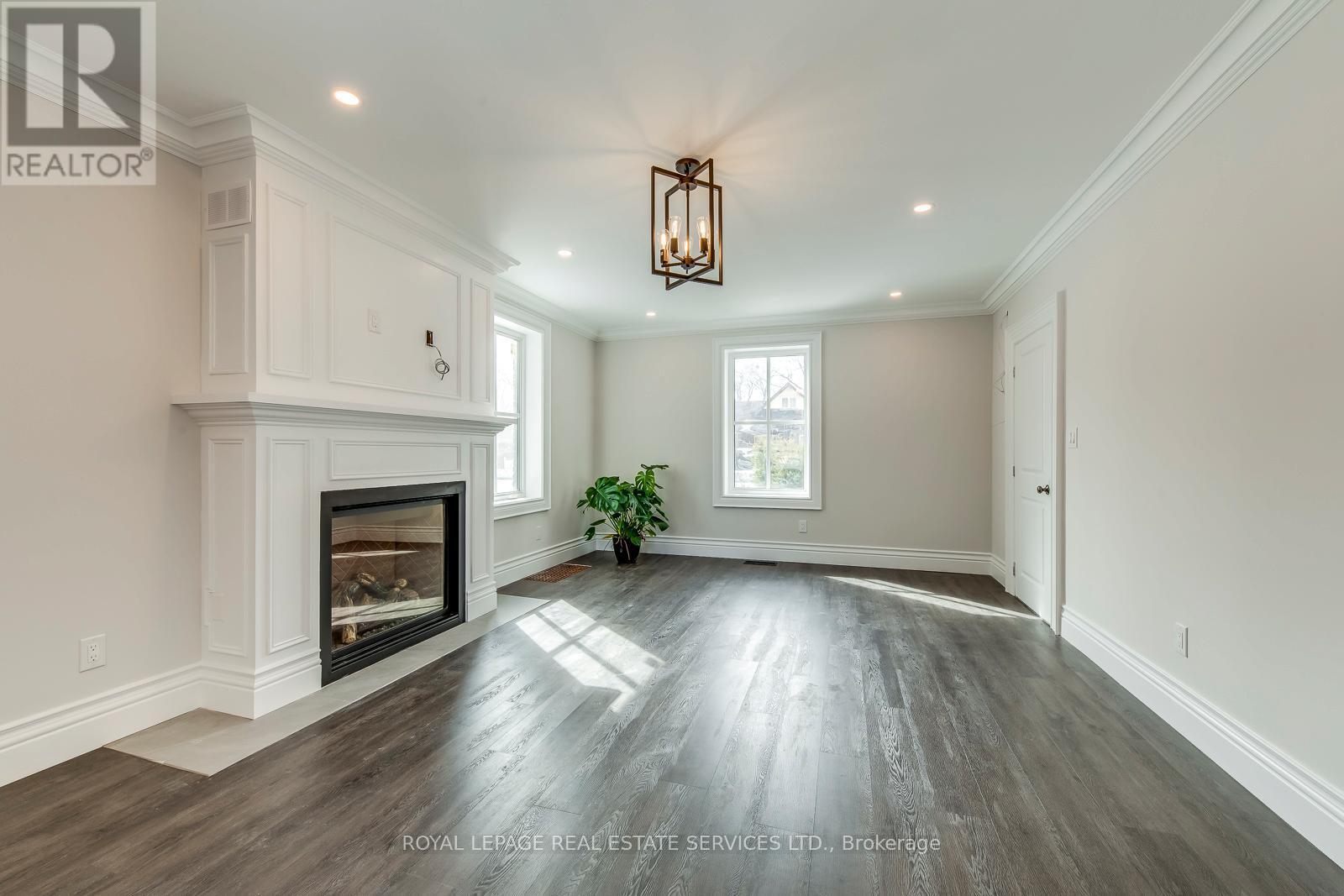 












317 QUEEN STREET S

,
Mississauga,




Ontario
L5M1M3

