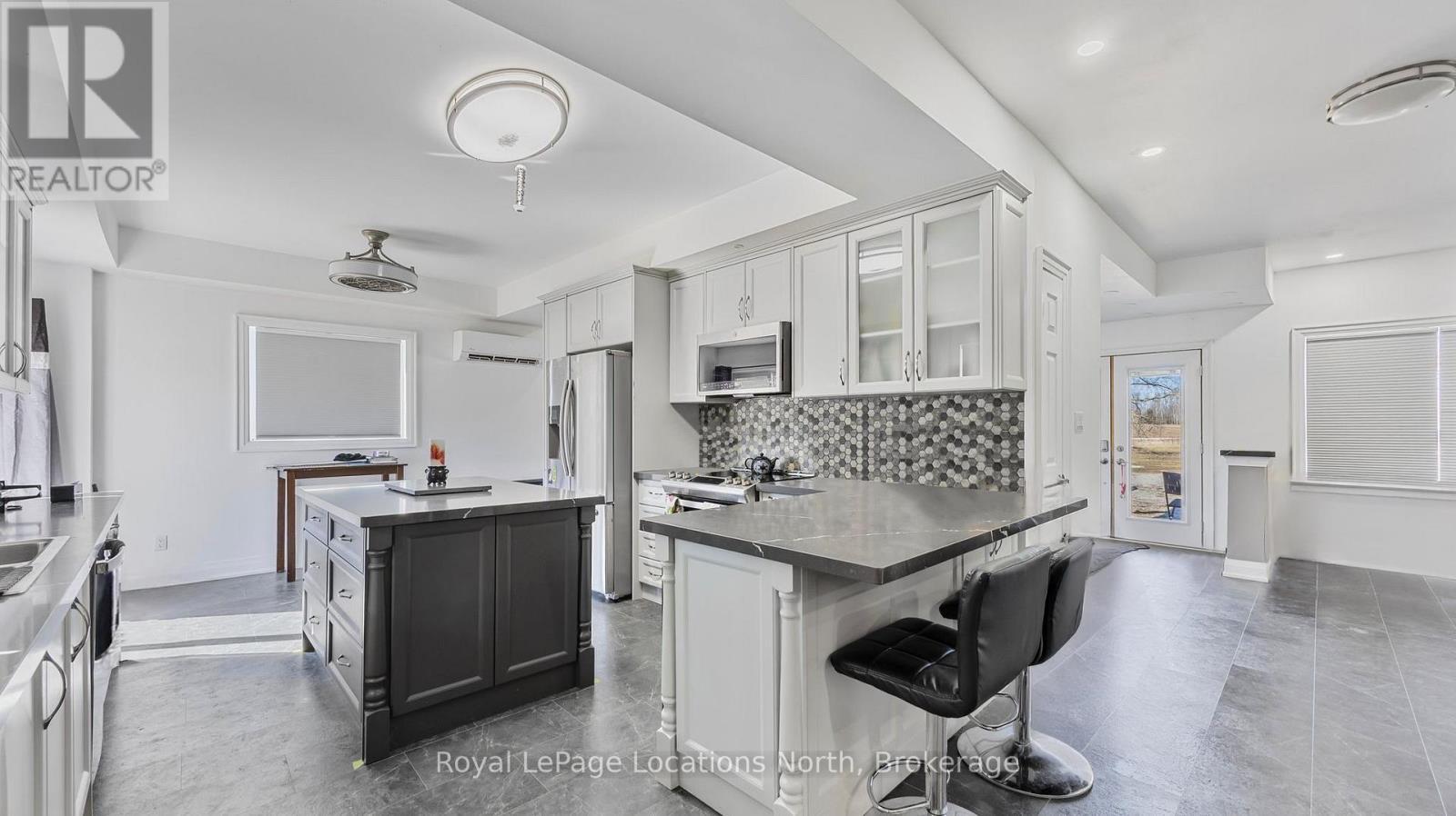 












122656 GREY 9 ROAD

,
West Grey,




Ontario
N0G1C0

