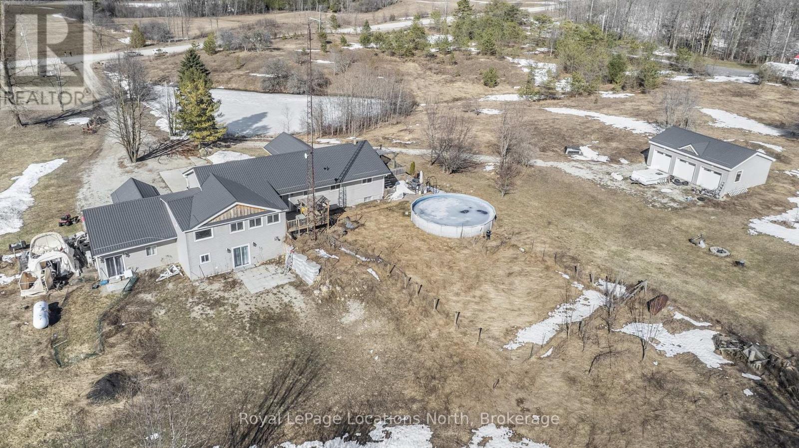 












122656 GREY 9 ROAD

,
West Grey,




Ontario
N0G1C0

