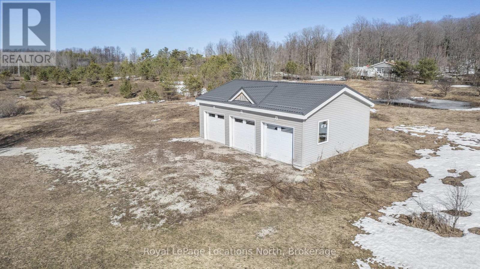 












122656 GREY 9 ROAD

,
West Grey,




Ontario
N0G1C0

