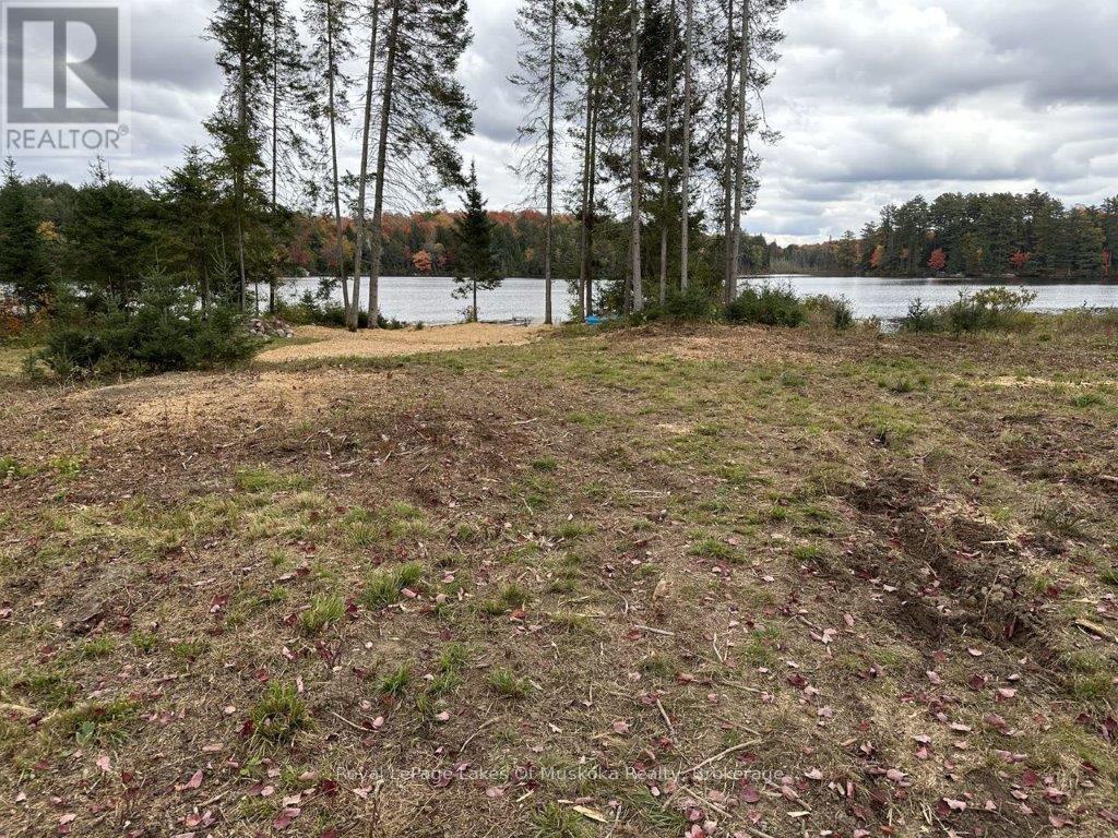 












12 MAXWELL LANE

,
Parry Sound Remote Area,







Ontario
P0A1Z0


