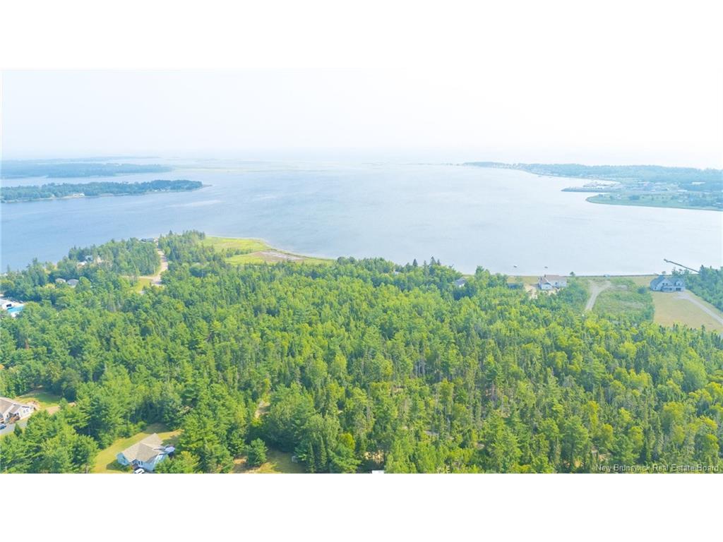 









Lot 2022-8


de l’Outarde

ST,
Pointe-Des-Robichaud,







NB
E1X 4G7

