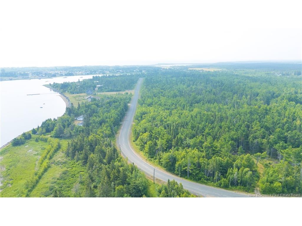 









Lot 2022-8


de l’Outarde

ST,
Pointe-Des-Robichaud,







NB
E1X 4G7

