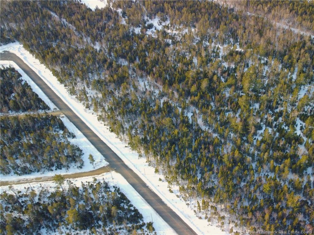 









Lot 2022-9


de l’Outarde

ST,
Val-Comeau,







NB
E1X 4G7

