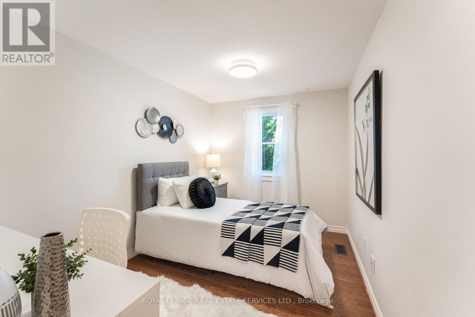 












30 REID COURT

,
Guelph,




Ontario
N1G3R6

