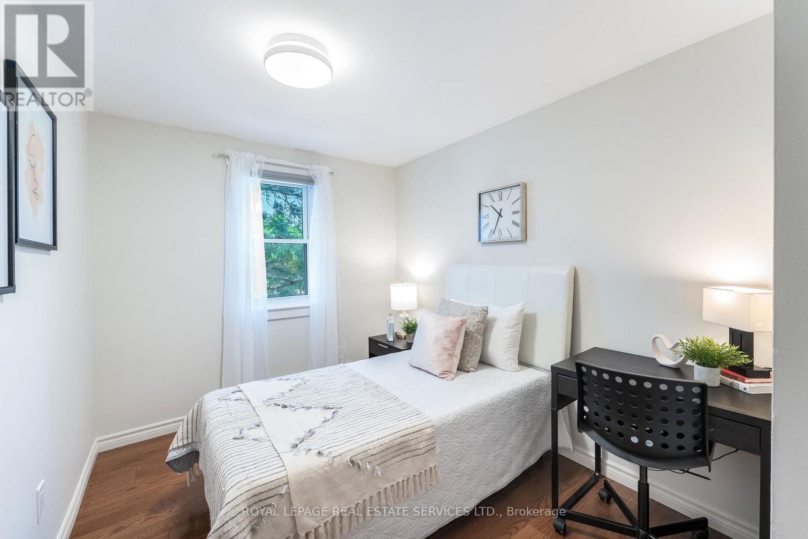 












30 REID COURT

,
Guelph,




Ontario
N1G3R6

