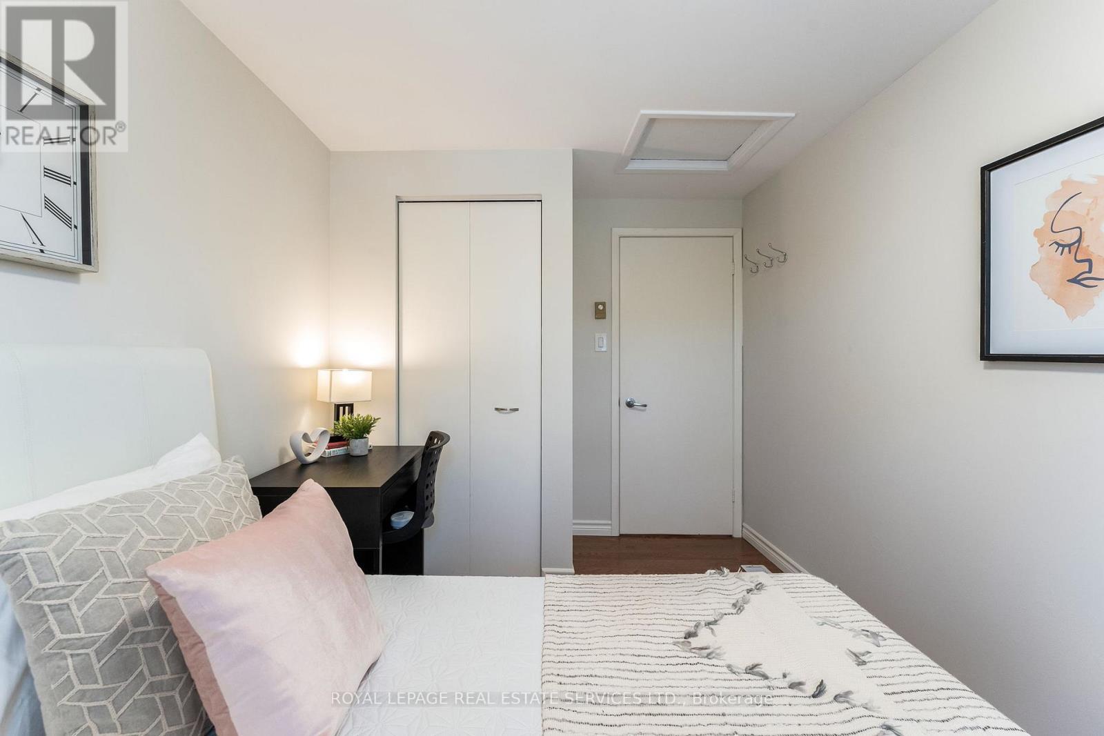 












30 REID COURT

,
Guelph,




Ontario
N1G3R6

