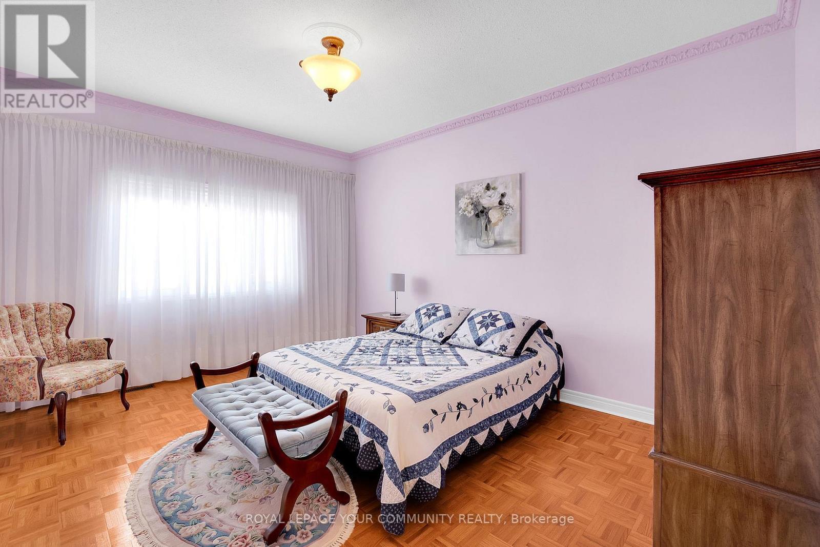 












176 LAURENTIAN BOULEVARD

,
Vaughan,




Ontario
L6A2V6

