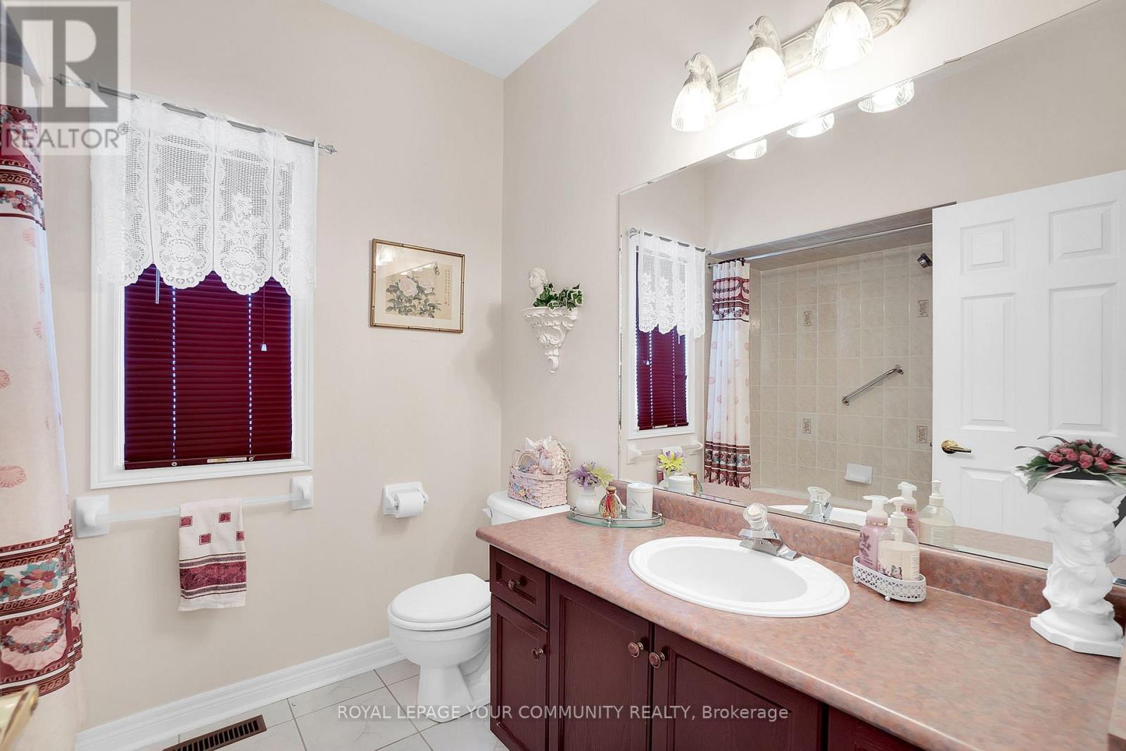 












176 LAURENTIAN BOULEVARD

,
Vaughan,




Ontario
L6A2V6

